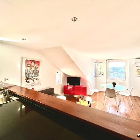 Lovely & Cozy With Amazing View & Location * Lisbon