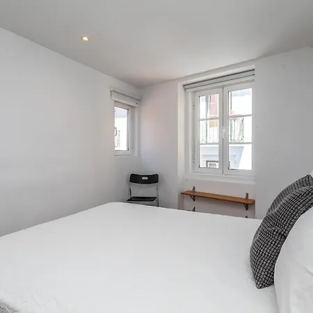Lovely & Cozy With Amazing View & Location Apartment Lisbon