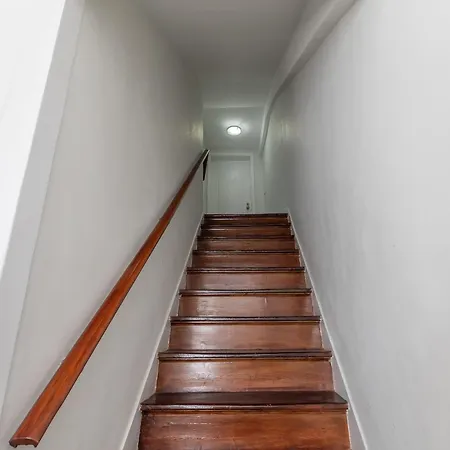 Lovely & Cozy With Amazing View & Location Apartment