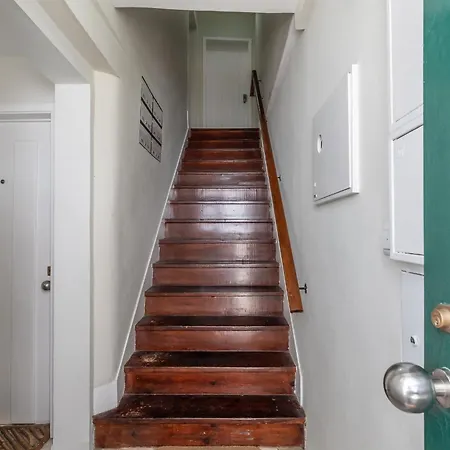 Apartment Lovely & Cozy With Amazing View & Location Lisbon