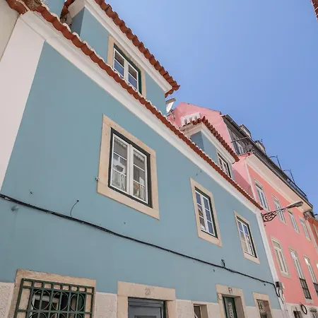 Lovely & Cozy With Amazing View & Location Apartment