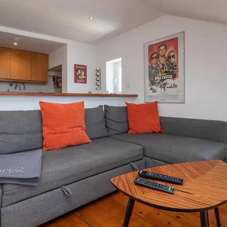 Lovely & Cozy With Amazing View & Location Lisbon